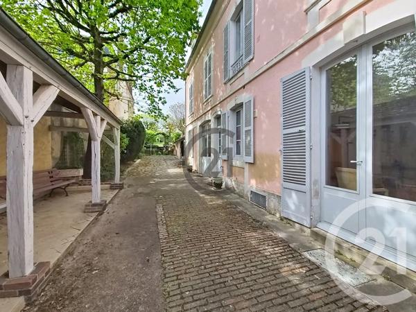 Maison à vendre  7 pièces - 162 m 2   AUXERRE  - 89