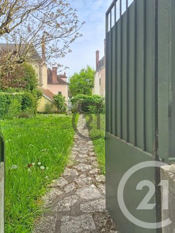 Maison à vendre  7 pièces - 162 m 2   AUXERRE  - 89