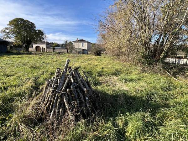 Terrain à vendre |  Saint-Yrieix-sur-Charente |  580 m²