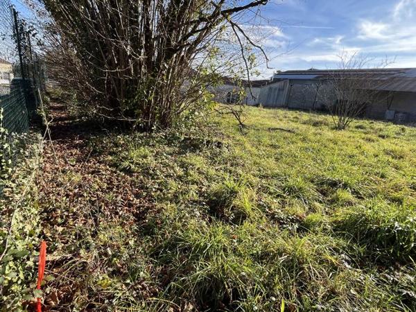 Terrain à vendre |  Saint-Yrieix-sur-Charente |  580 m²