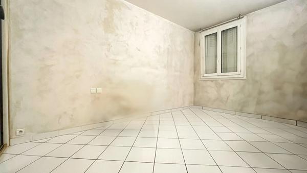 Appartement à vendre 3 pièces BRON (69)