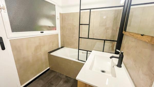 Appartement à vendre 3 pièces BRON (69)