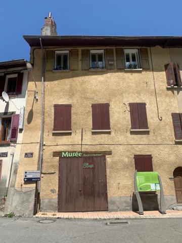 Appartement Le Lauzet Ubaye 1 pièce(s) 95 m2