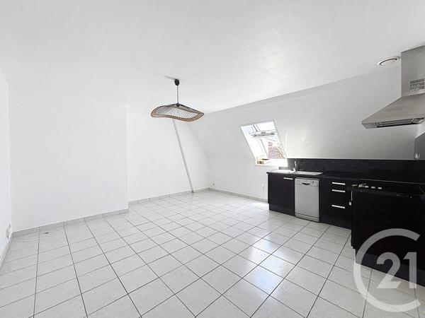 Appartement F2 à vendre  2 pièces - 39,98 m 2   SENS  - 89