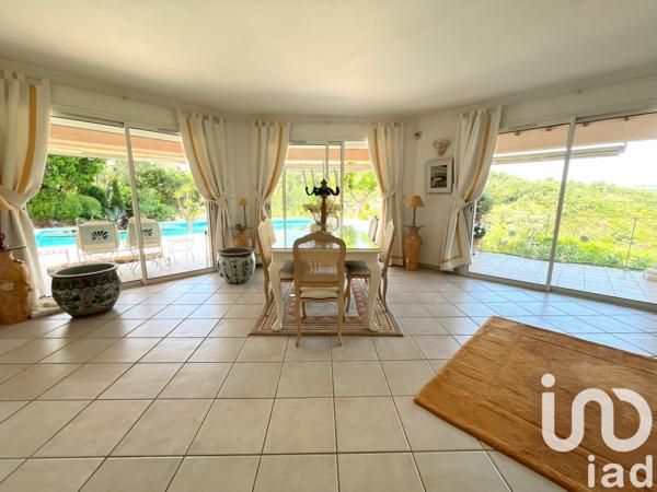 Maison à vendre 7 pièces 170 m² La Londe-les-Maures