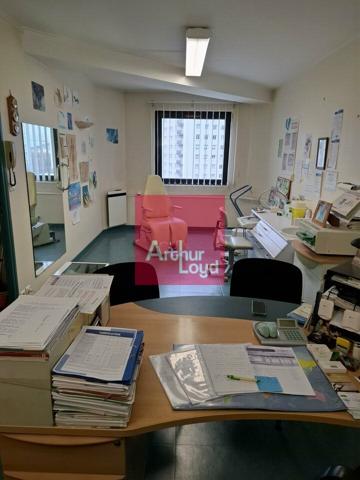 CHAMALIERES LOCAL PROFESSIONNEL 43 M² A VENDRE