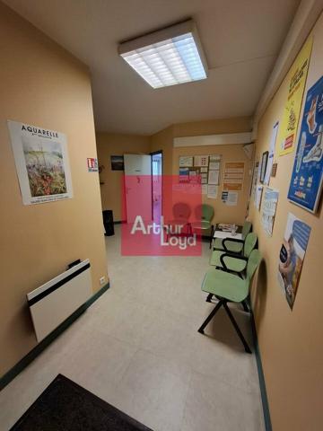 CHAMALIERES LOCAL PROFESSIONNEL 43 M² A VENDRE