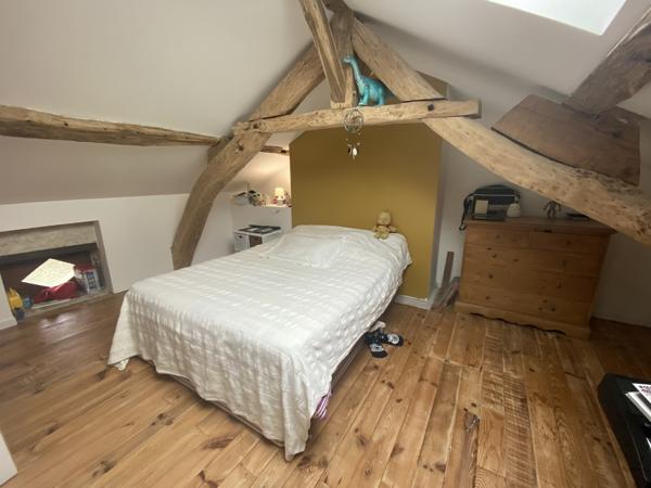 Lauzerte (82110) TARN ET GARONNE Lauzerte Maison en pierre avec 2 gites, piscine et 4 hectares