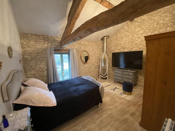 Lauzerte (82110) TARN ET GARONNE Lauzerte Maison en pierre avec 2 gites, piscine et 4 hectares