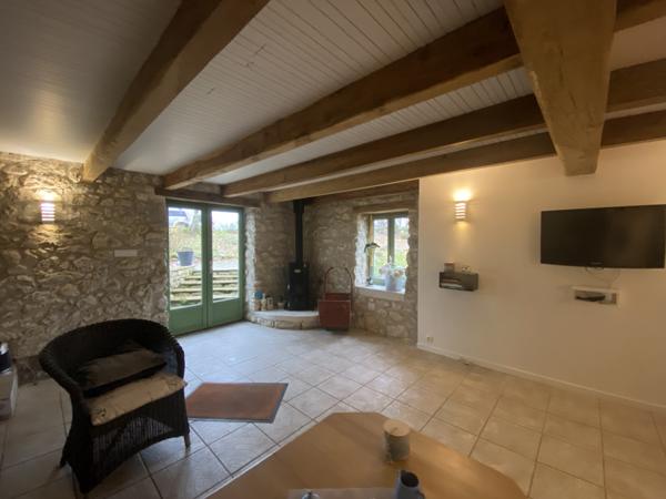 Lauzerte (82110) TARN ET GARONNE Lauzerte Maison en pierre avec 2 gites, piscine et 4 hectares