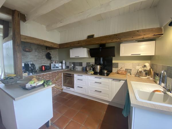 Lauzerte (82110) TARN ET GARONNE Lauzerte Maison en pierre avec 2 gites, piscine et 4 hectares