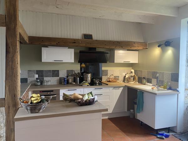 Lauzerte (82110) TARN ET GARONNE Lauzerte Maison en pierre avec 2 gites, piscine et 4 hectares