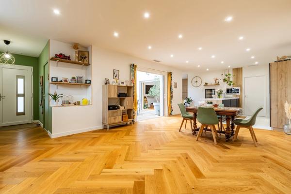 Élégance contemporaine et confort absolu - une maison clé en main