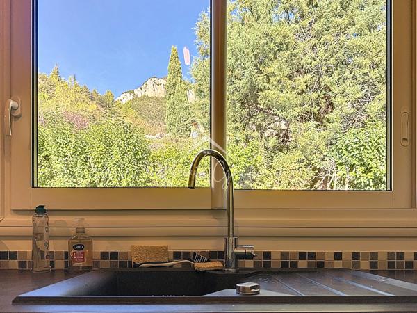 Millau (12100) MAISON F5 106 M2 AVEC PISCINE SUR TERRAIN DE 722 M2