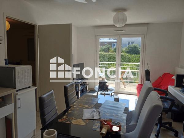 Location Appartement 2 pièces 38.56 m² - 161 RUE LOUIS JULIENNE Granville 50400
