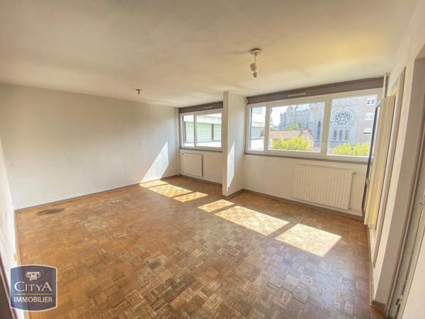 Appartement à louer 4 pièces 83.8m²