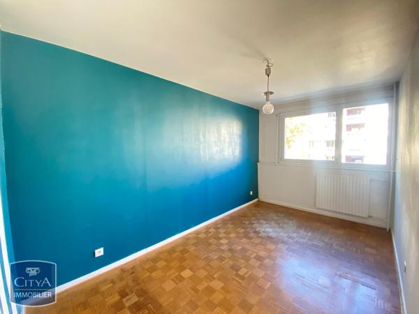 Appartement à louer 4 pièces 83.8m²