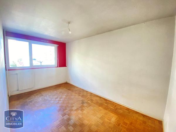 Appartement à louer 4 pièces 83.8m²
