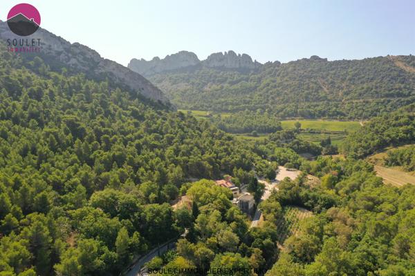 Gigondas (84190) Propriété pour hôtel mariages séminaires