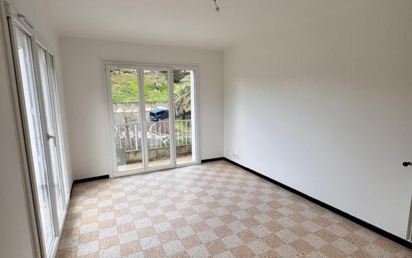 Appartement à louer    3 pièces •  Nice