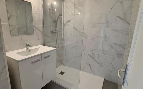 Appartement à louer    3 pièces •  Nice