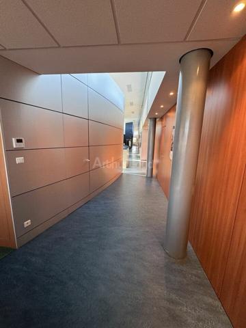 BUREAUX à VENDRE de 483 m²
