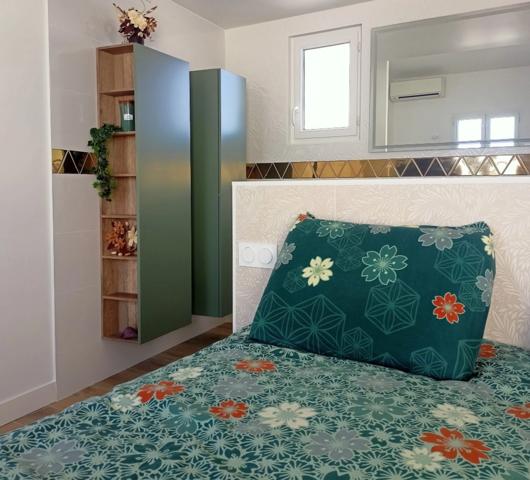 Marina - 3 chambres - 3 salles d'eau et WC + ponton pour bateau + garage