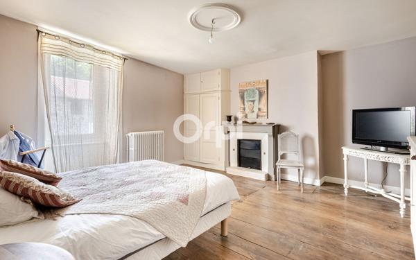 Maison à vendre    5 pièces • 179,51 m2 Séreilhac