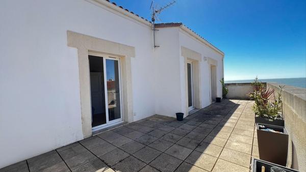 Appartement duplex Royan 5 pièce(s) vue mer proche plage