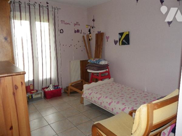 Pavillon de 151 m² comprenant 6 chambres