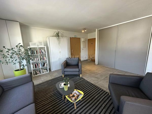 BUREAUX à LOUER de 71 m²