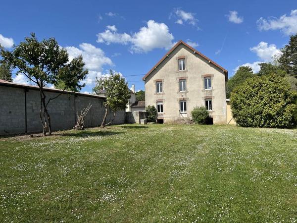 Immeuble à vendre 169 900 € Saint-Priest-sous-Aixe 145 m² DPE E