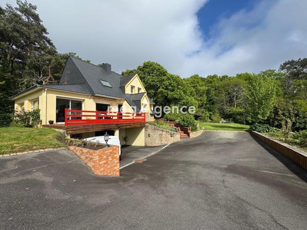 Maison à Quéven, 56530 - 6 pièces 146m²