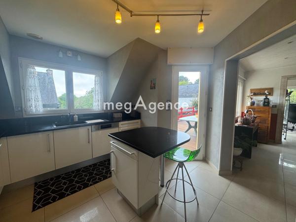 Maison à Quéven, 56530 - 6 pièces 146m²