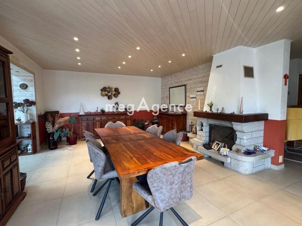 Maison à Quéven, 56530 - 6 pièces 146m²