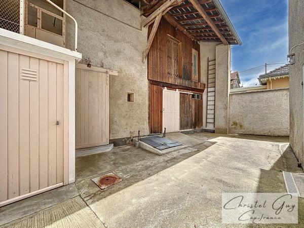 Montval-sur-Loir (72500), maison de charme à vendre 3 chambres, coeur de ville