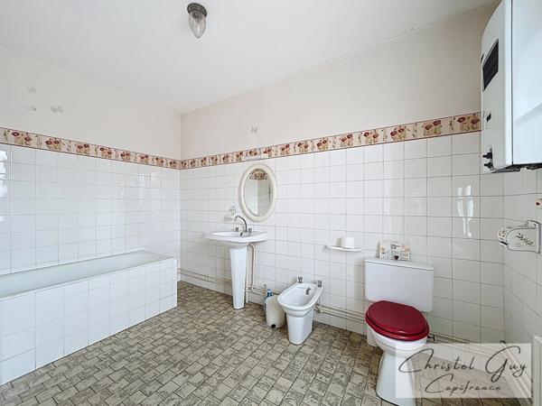 Montval-sur-Loir (72500), maison de charme à vendre 3 chambres, coeur de ville