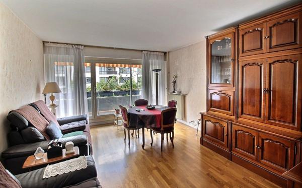 Appartement à vendre    3 pièces • 70 m2 Clichy