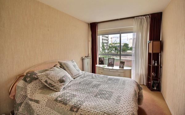 Appartement à vendre    3 pièces • 70 m2 Clichy