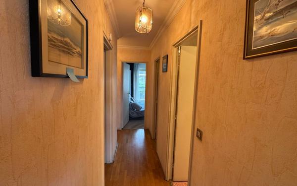 Appartement à vendre    3 pièces • 70 m2 Clichy