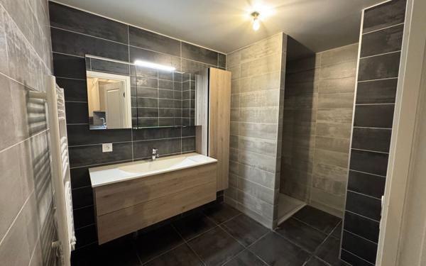 Appartement à louer    2 pièces •  Romans-sur-Isère