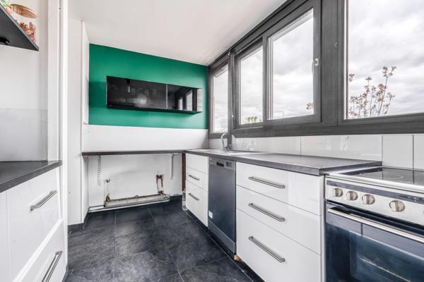 EXCLUSIVITÉ, Christophe Michaudelle Capifrance vous propose à MEAUX, appartement 4 pièces avec ses 2 terrasses (65 m²) - 3 chambres - dernier étage - 1 place de stationnement.
