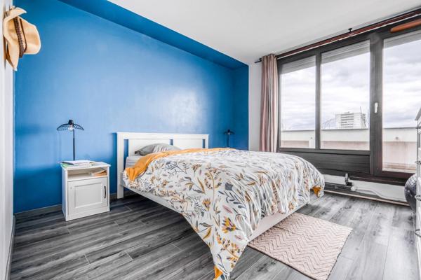 EXCLUSIVITÉ, Christophe Michaudelle Capifrance vous propose à MEAUX, appartement 4 pièces avec ses 2 terrasses (65 m²) - 3 chambres - dernier étage - 1 place de stationnement.