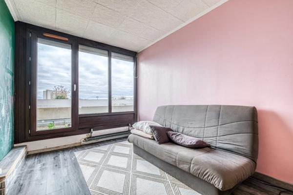 EXCLUSIVITÉ, Christophe Michaudelle Capifrance vous propose à MEAUX, appartement 4 pièces avec ses 2 terrasses (65 m²) - 3 chambres - dernier étage - 1 place de stationnement.