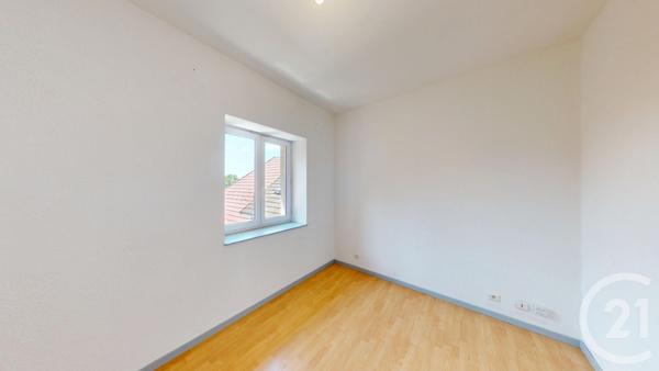 Appartement F4 à vendre  5 pièces - 89 m2 VERCEL VILLEDIEU LE CAMP - 25