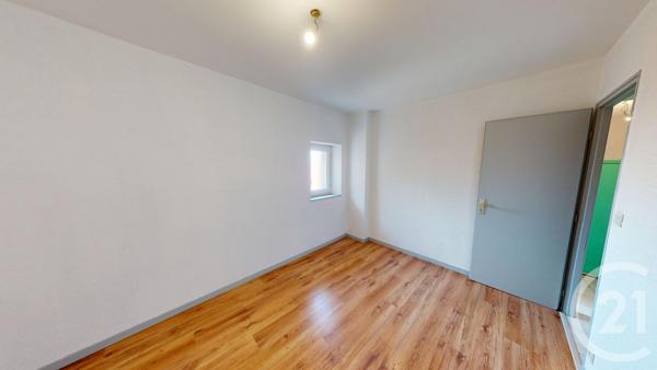 Appartement F4 à vendre  5 pièces - 89 m2 VERCEL VILLEDIEU LE CAMP - 25