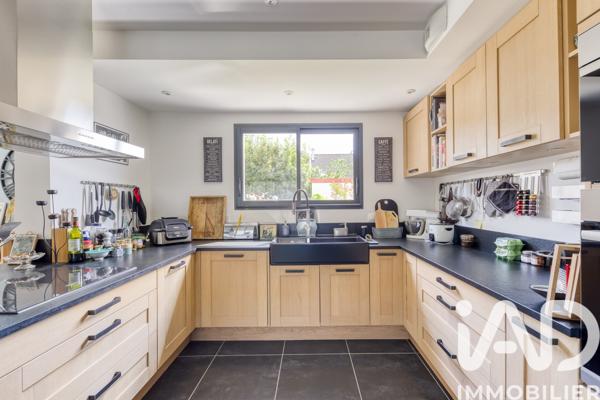 Maison à vendre 6 pièces 166 m² Noisy-le-Grand