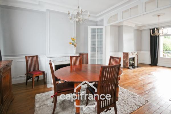 Maison bourgeoise de 230 m² - 6 pièces - SAINT QUENTIN (02)