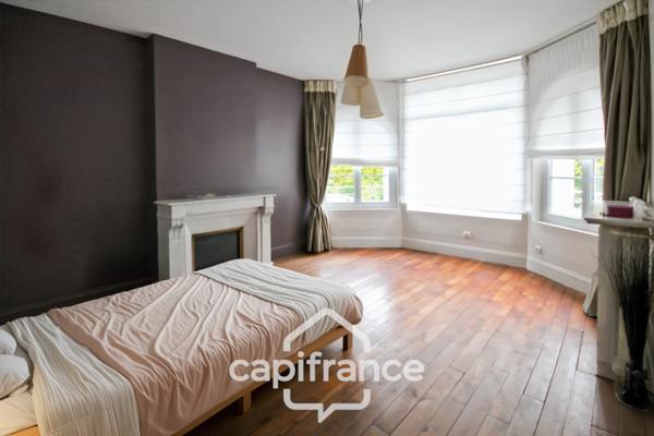 Maison bourgeoise de 230 m² - 6 pièces - SAINT QUENTIN (02)