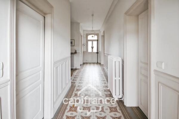 Maison bourgeoise de 230 m² - 6 pièces - SAINT QUENTIN (02)